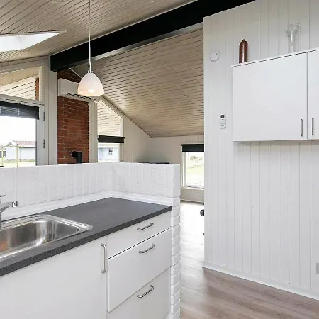 Three-bedroom In Thisted 8