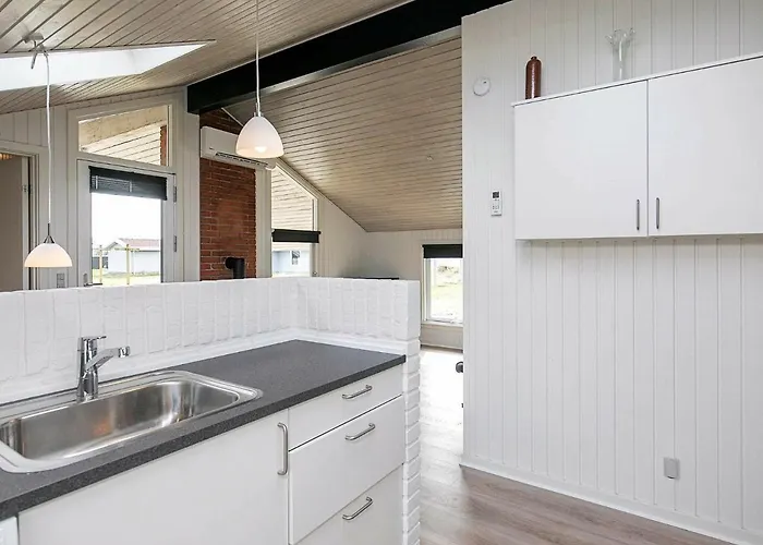 Three-bedroom In Thisted 8